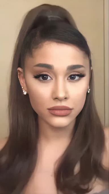 Ariana  grande 